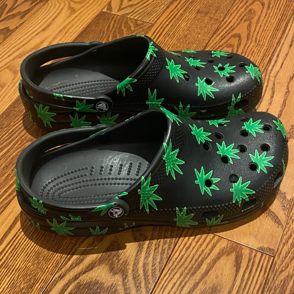 Crocs Hemp design